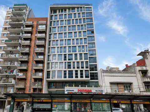 Oficina en Belgrano | Edificio de Categoría | Seguridad 24 hs