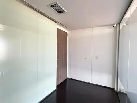 Oficina en Venta con 1 cochera