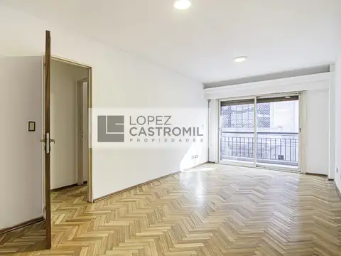 BALCÓN CORRIDO AL FRENTE! Amplio! M/ lum! Lavadero independiente! Coch fija! Baulera! ÚNICO! OPORT!