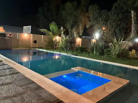 VENTA CASA QUINTA 3AMB COMO NUEVA-OPORTUNIDA EXCLUSIVA   POSIBILIDAD DE PERMUTA.
