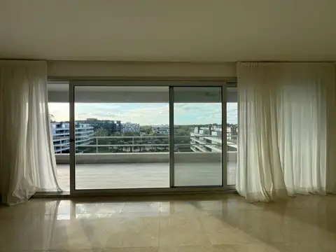 Departamento en Alquiler de 3 dormitorios