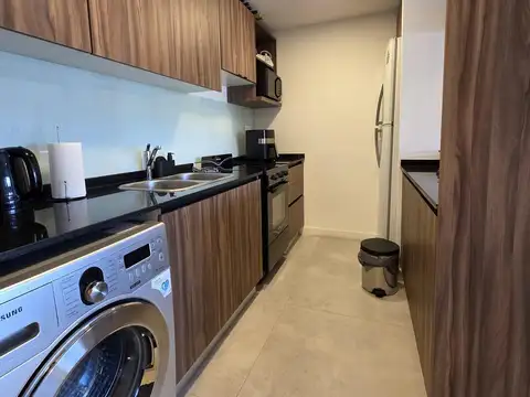 Colectora Este  al 1700