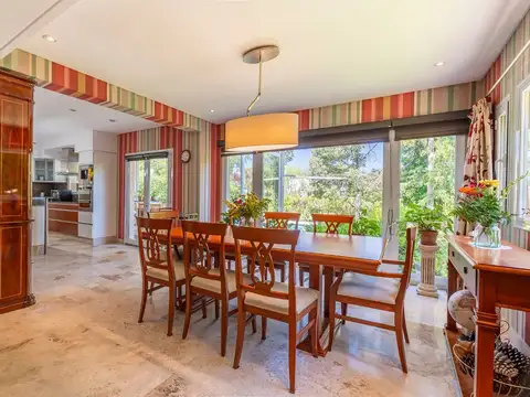 Casa en Venta en Abril Club De Campo, USD 690.000