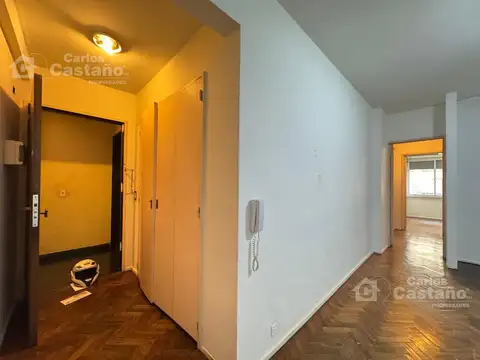 Oficina 2 ambientes con 1 baño