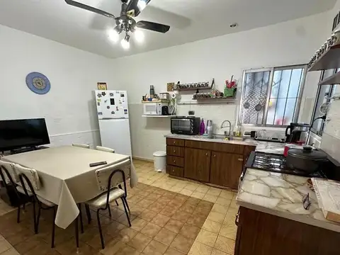 Depto Tipo Casa 4 ambientes con 2 baños