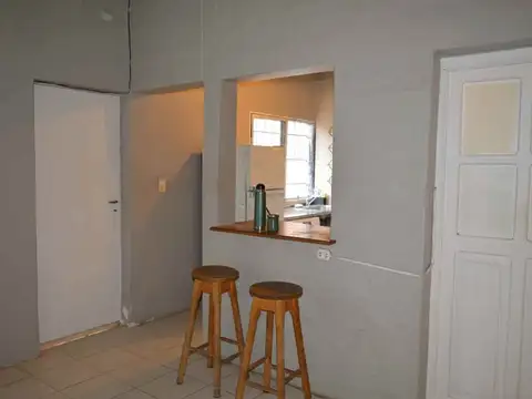 Casa 3 ambientes con 1 baño