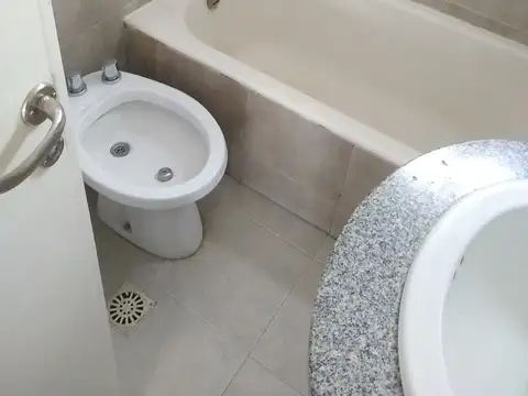 Departamento en Alquiler en La Perla Sur, $ 800.000