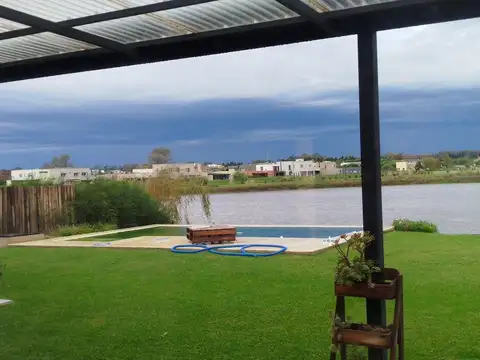 Casa en Alquiler al Sureste
