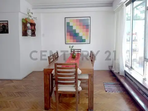 Austria 1700, Piso 1