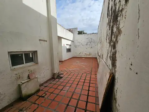 Casa 6 ambientes con 4 baños