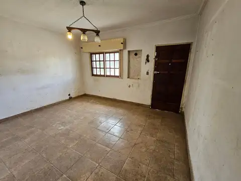 VENTA PROPIEDAD 3 UNIDADES EN BLOQUE Y POTENCIAL- CARAPACHAY