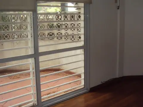 Depto Tipo Casa en Alquiler de 3 ambientes