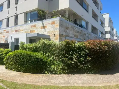 Depto Tipo Casa 3 ambientes con 2 baños