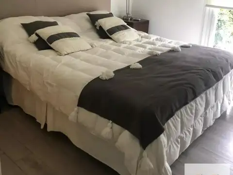 Depto Tipo Casa en Venta con 1 cocheras