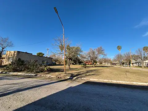 Casa 5 ambientes con 1 baño