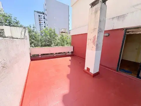 Venta de Departamento 3 ambientes con balcon y patio