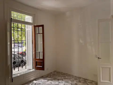 Depto Tipo Casa en Alquiler de 5 ambientes