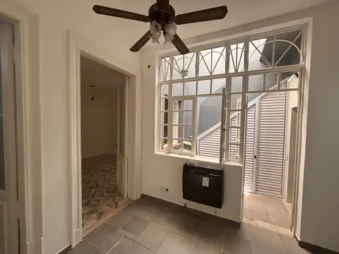 Hermosa casa totalmente reciclada a nuevo con terraza propia