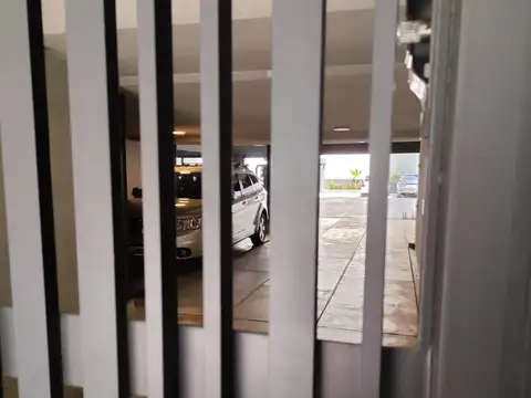 José Hernández 2730 entre Moldes y Vidal - Ideal Camioneta