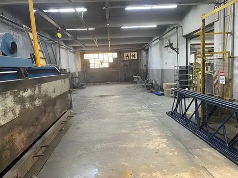 Galpon en Alquiler 17,32  mts Frente