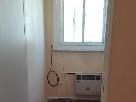 Uruguay 300 , Piso 15