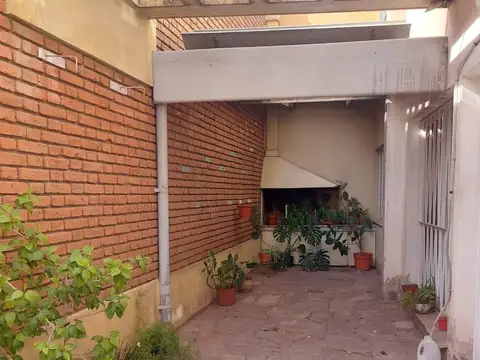 Departamento 5 ambientes con 2 baños