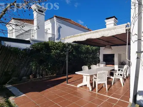 Casa en Alquiler de 3 dormitorios