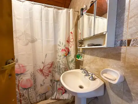 CASA MAS CABAÑA EN VENTA TANDIL