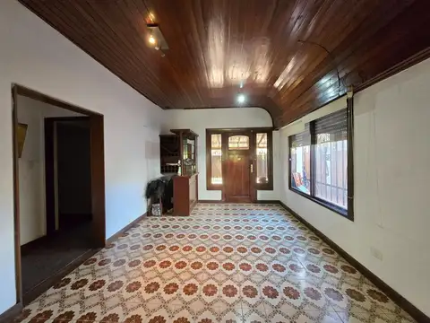 Casa en Venta en El Palomar, USD 130.000