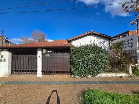 Chalet en Venta en El Palomar