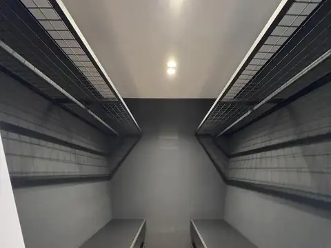 Venta - Exclusiva casa reciclada de 2 dormitorios en Puerto Norte - Diseño , estilo y calidad