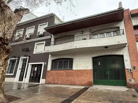 Av. Hipólito Yrigoyen al 4000