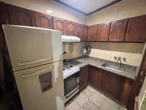 Casa 5 ambientes con 1 baño