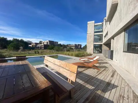 Casa en Alquiler Temporal en Barrio Maritimo 1, USD 850