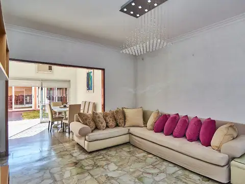 Casa - Venta - Argentina, San Isidro - Perito Moreno 2700