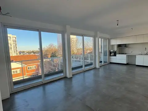 Departamento 4 ambientes con cochera en venta - APTO CREDITO - ALQUILADO - Bernal Centro