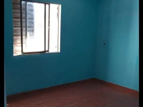 Casa 3 ambientes con 1 baño
