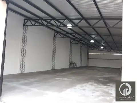 Galpon en Venta en Barrio Industrial, USD 120.000