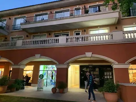 Venta - Local Comercial -pilar
