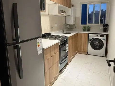 Santiago Del Estero 2300, Piso 5