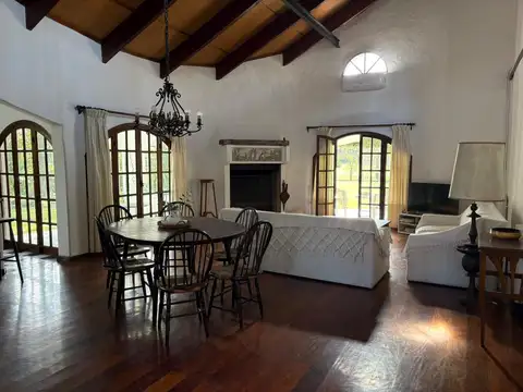 Casa en Venta de 4 dormitorios