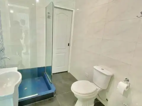 Casa en Venta con 4 cocheras