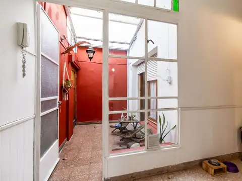Depto Tipo Casa en Venta en Paternal, USD 129.000