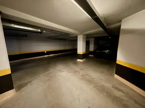 Cochera en  Venta en Parque Chacabuco