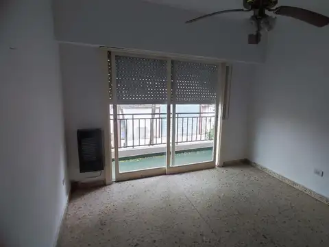 Depto Tipo Casa en Venta 25 años