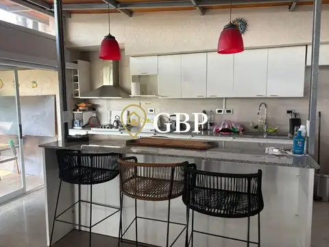 Casa en venta en Canning Barrio La Alameda