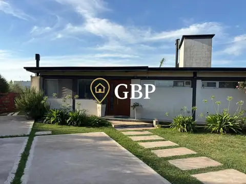 Casa en venta en Canning Barrio La Alameda