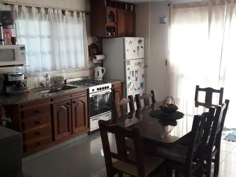 Pres Gral J A Roca 1400