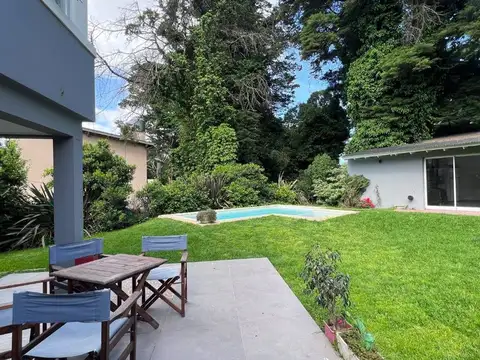 Casa 5 ambientes con 3 baños