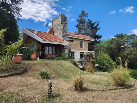 Casa a la venta en Bialet Massé. (C427)